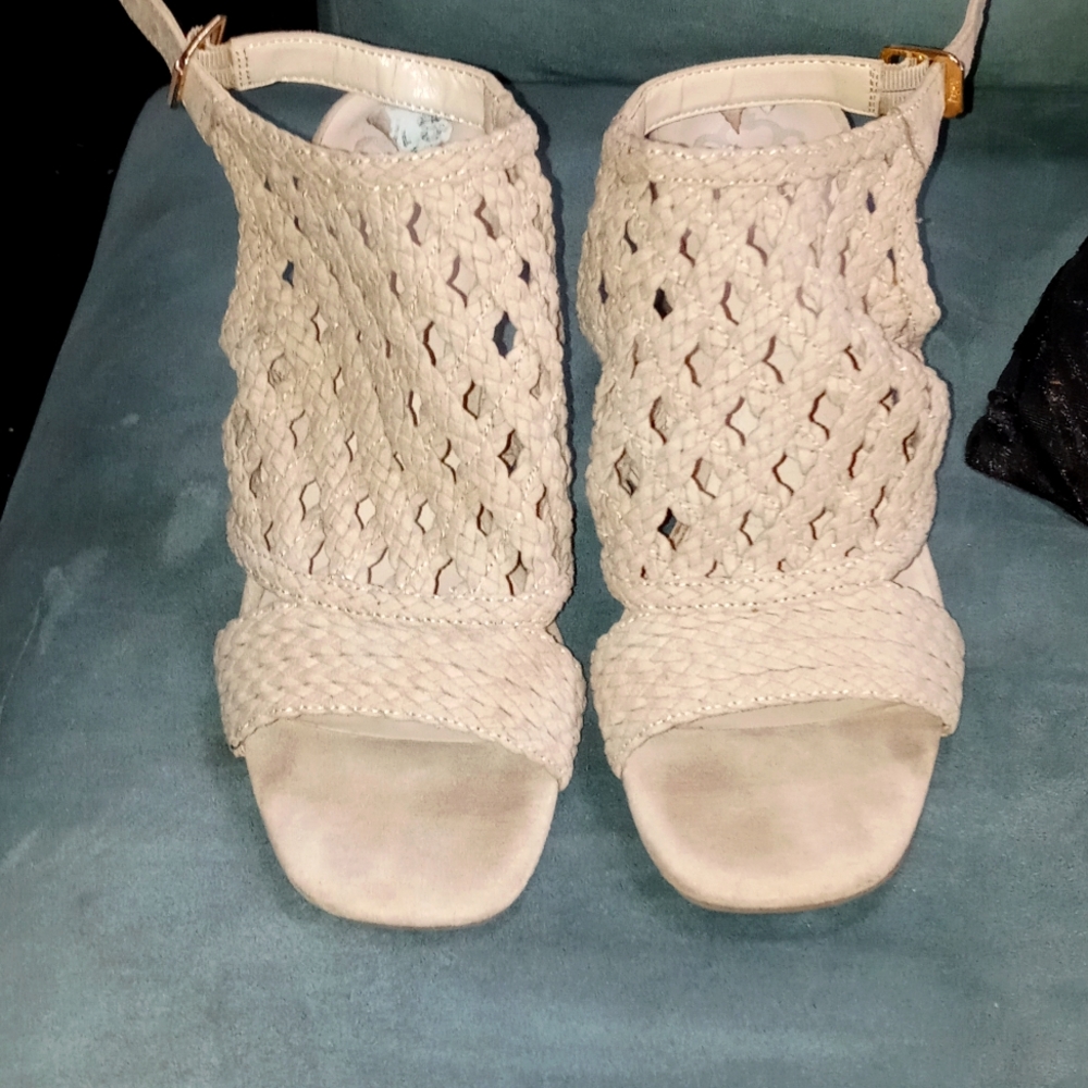 Cute dress shoes!!